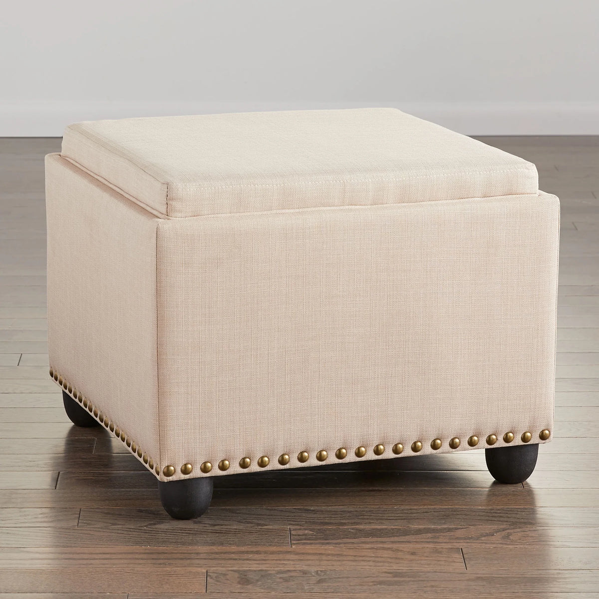 Studded Ottoman With Tray 400 Lb. Capacity U565340