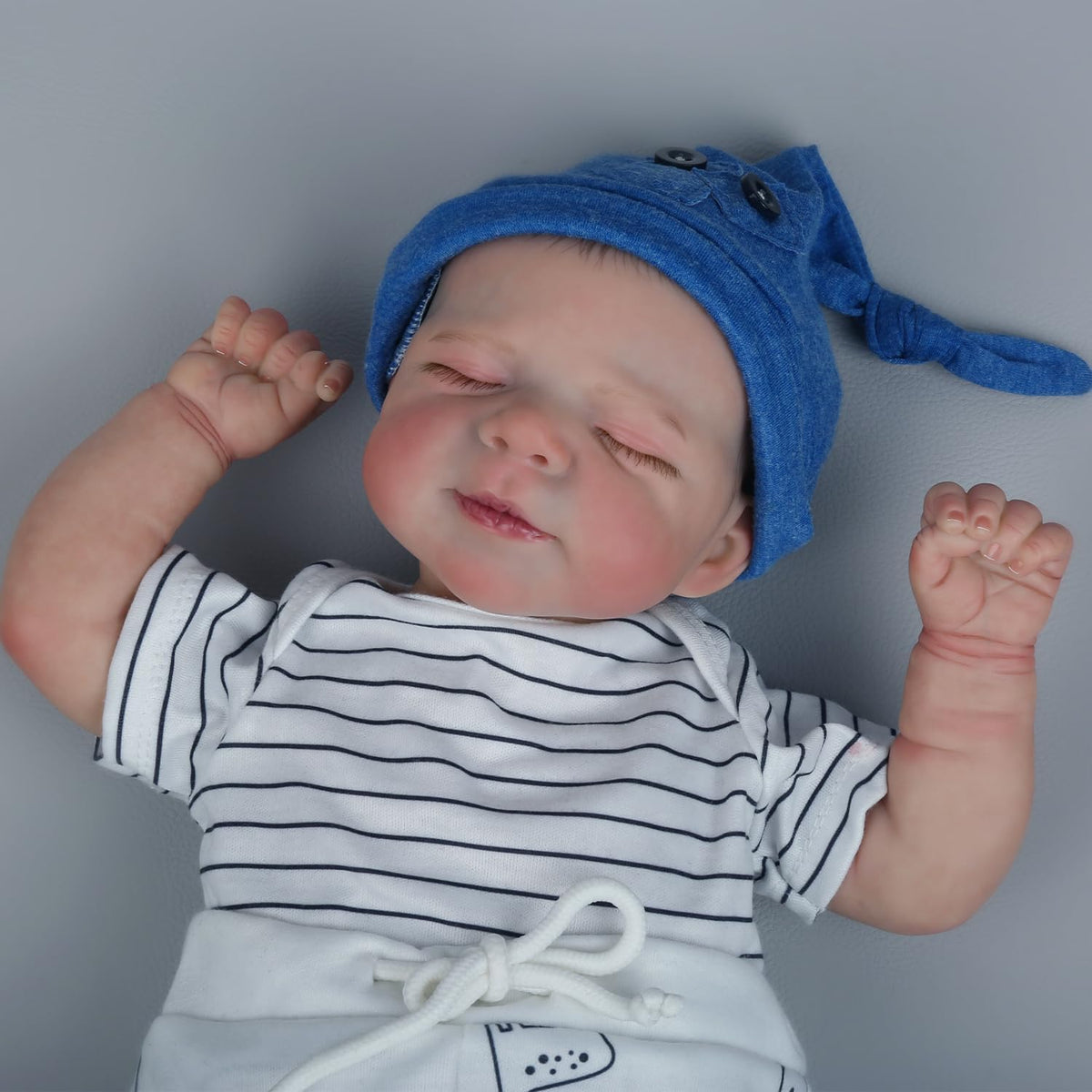 18-Inch Reborn Baby Doll with Soft Cloth Body Q24045