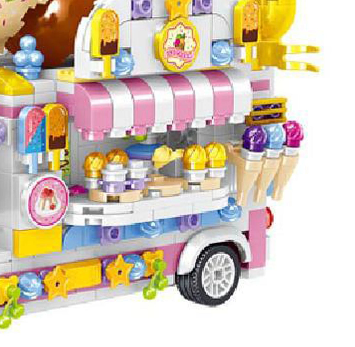 Dining Car Building Blocks Toy 593 Blocks X808