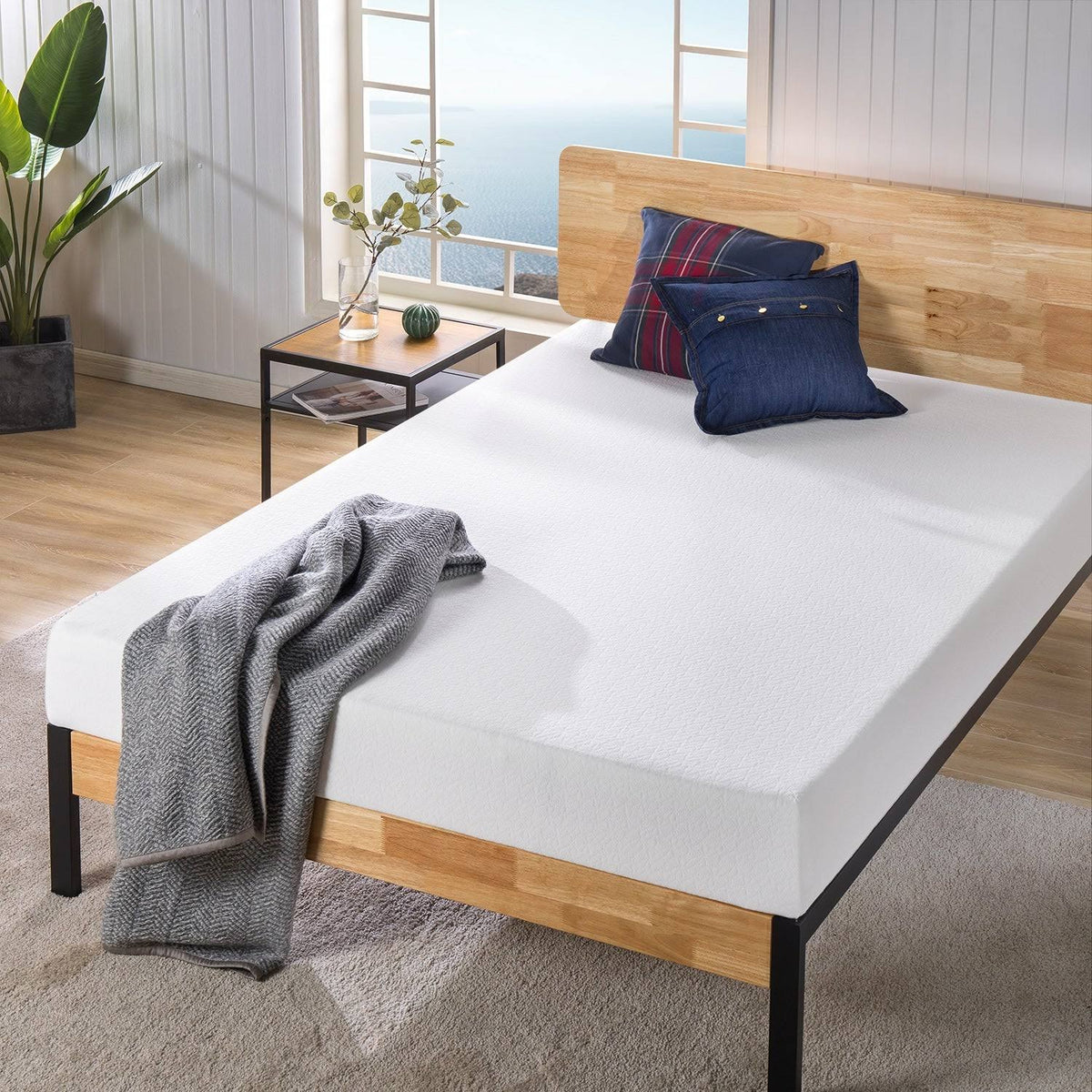 Queen-size Memory Foam Mattress L808483