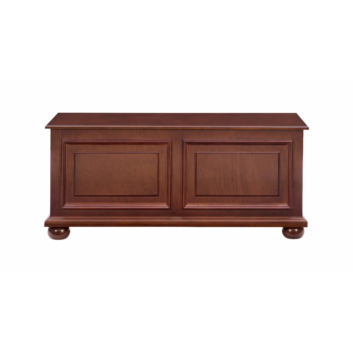 Traditional Cedar Storage Chest, Rich Cherry Finish Q4121