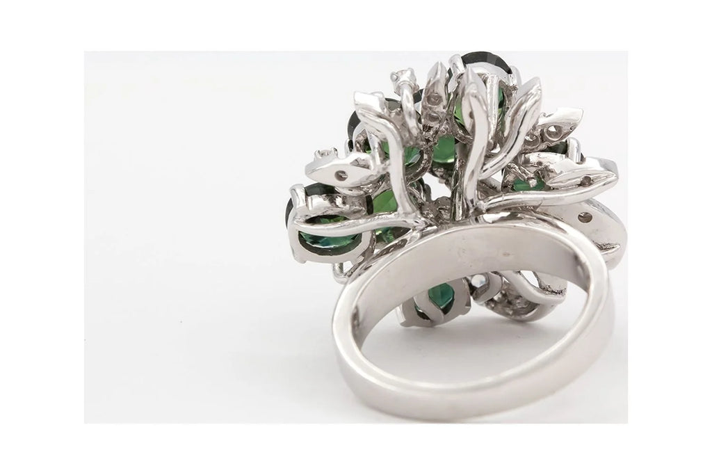 18k White Gold Sapphire Diamond Cluster Ring P674
