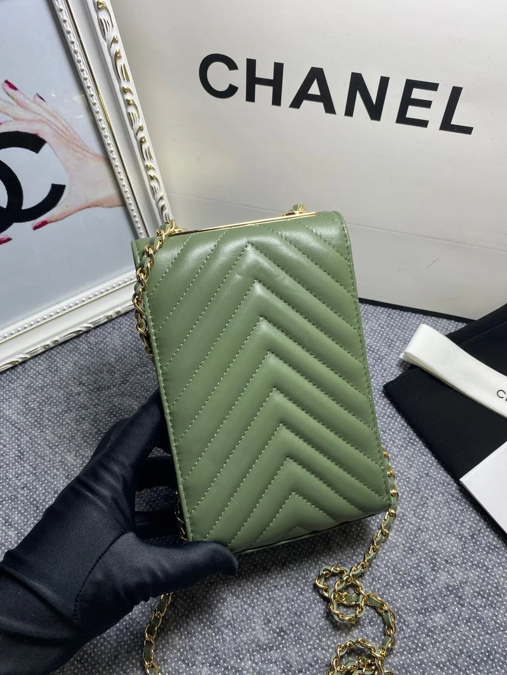 Olive Phone Bag F5549