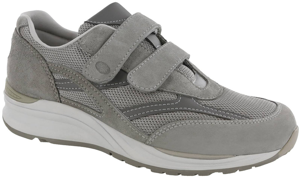 Gray 13.5 Wide Mesh Shoes L589488