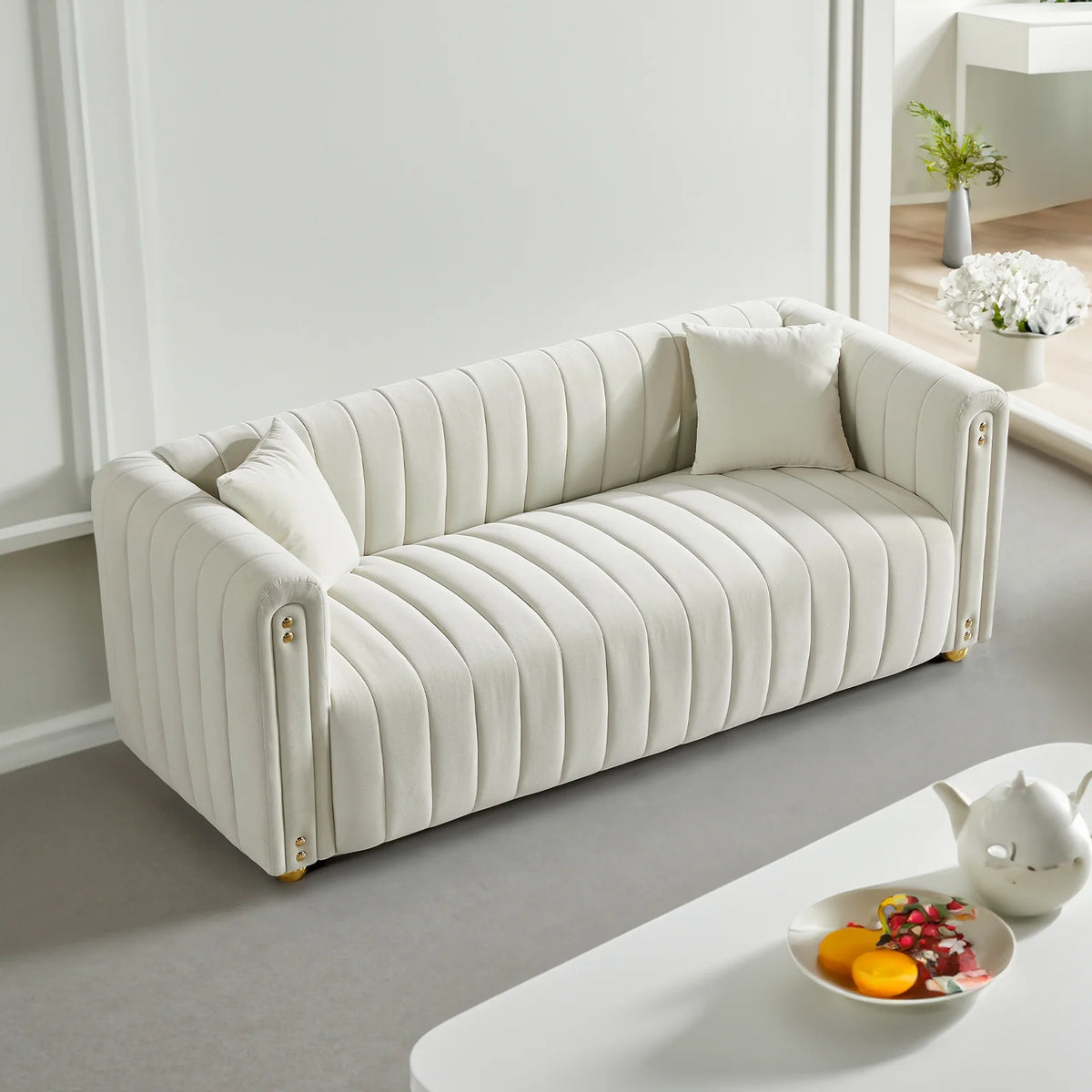 White Velvet Tufted Sofa D73908
