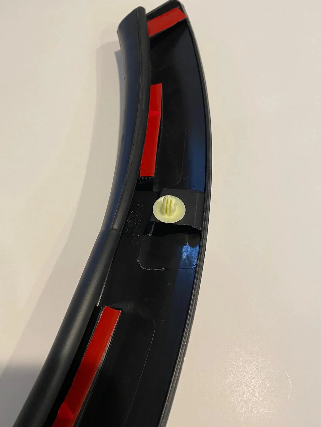 Left Rear Wheel Arch Door Cladding Molding Q657264