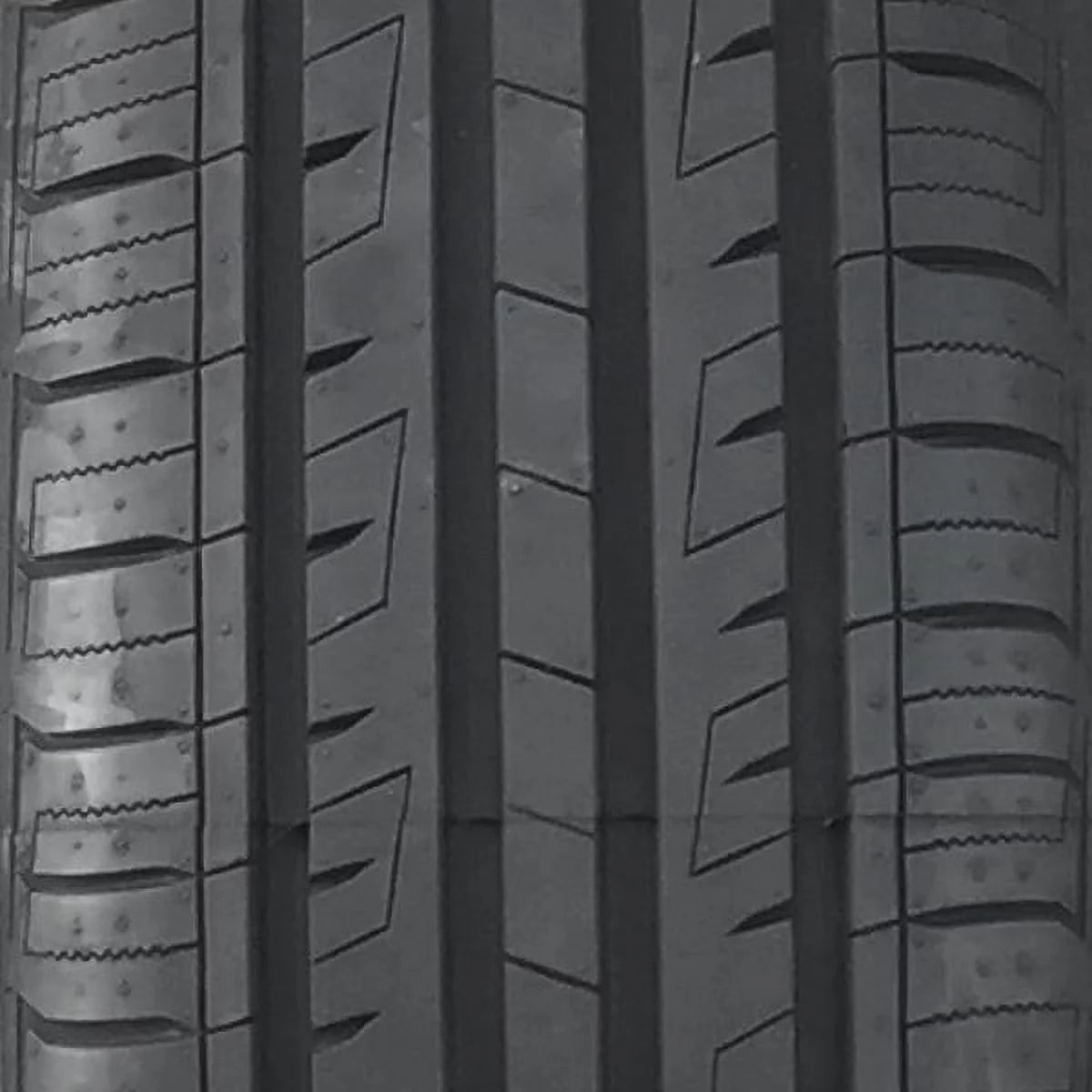 Set of 4 215/55R16 97V All Season Performance Tires H116