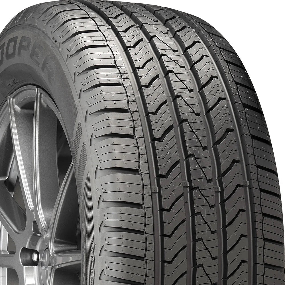 Set of 4 265/65R18 114T All Season Tires D176119