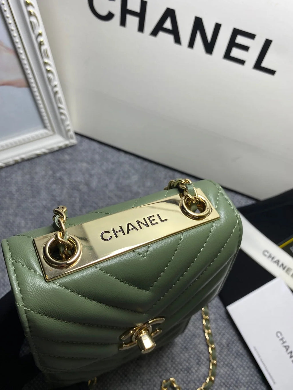 Olive Phone Bag F5549